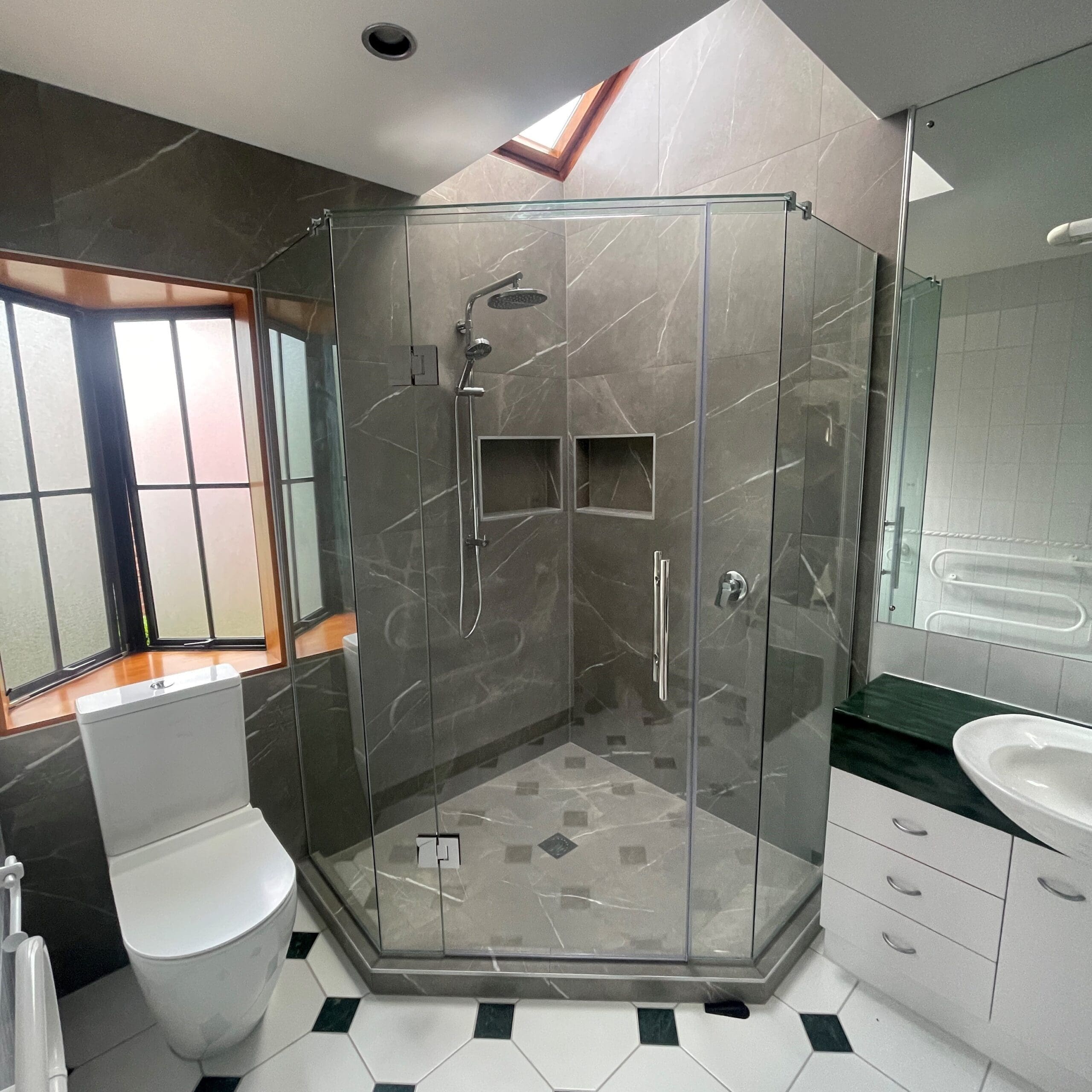 BATH TO SHOWER CONVERSION – AUCKLAND – REGENCY PLUMBING – 2 AFTER